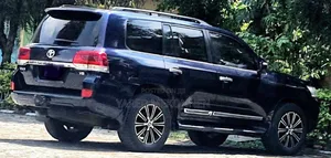Toyota Land Cruiser 5.7 V8 VXR 2017 Black