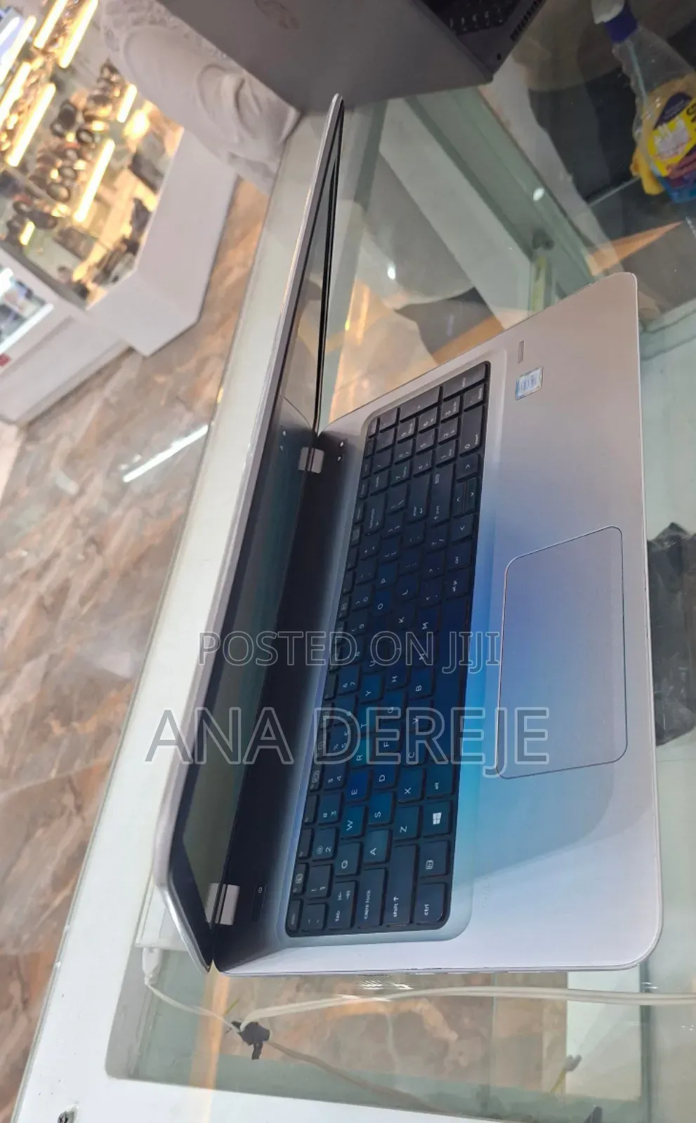 New Laptop HP 8GB Intel Core I7 HDD 1T