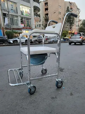 Photo - Mobile Toilet Wheelchair嶁啥restroom, Bathroom Wheelchair