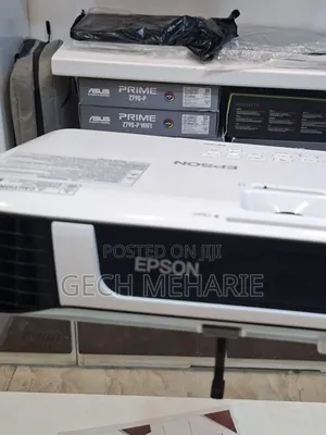 Photo - Epson Projector Model: Eb-X51 Has: Bag Remote Model Name: Eb-X51