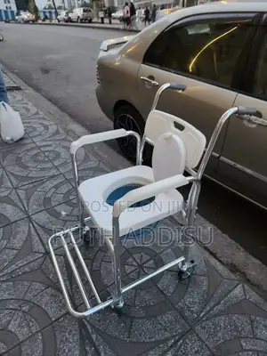 Toilet Brand New Commode Wheelchair痲我medical Commode Wheelchair New