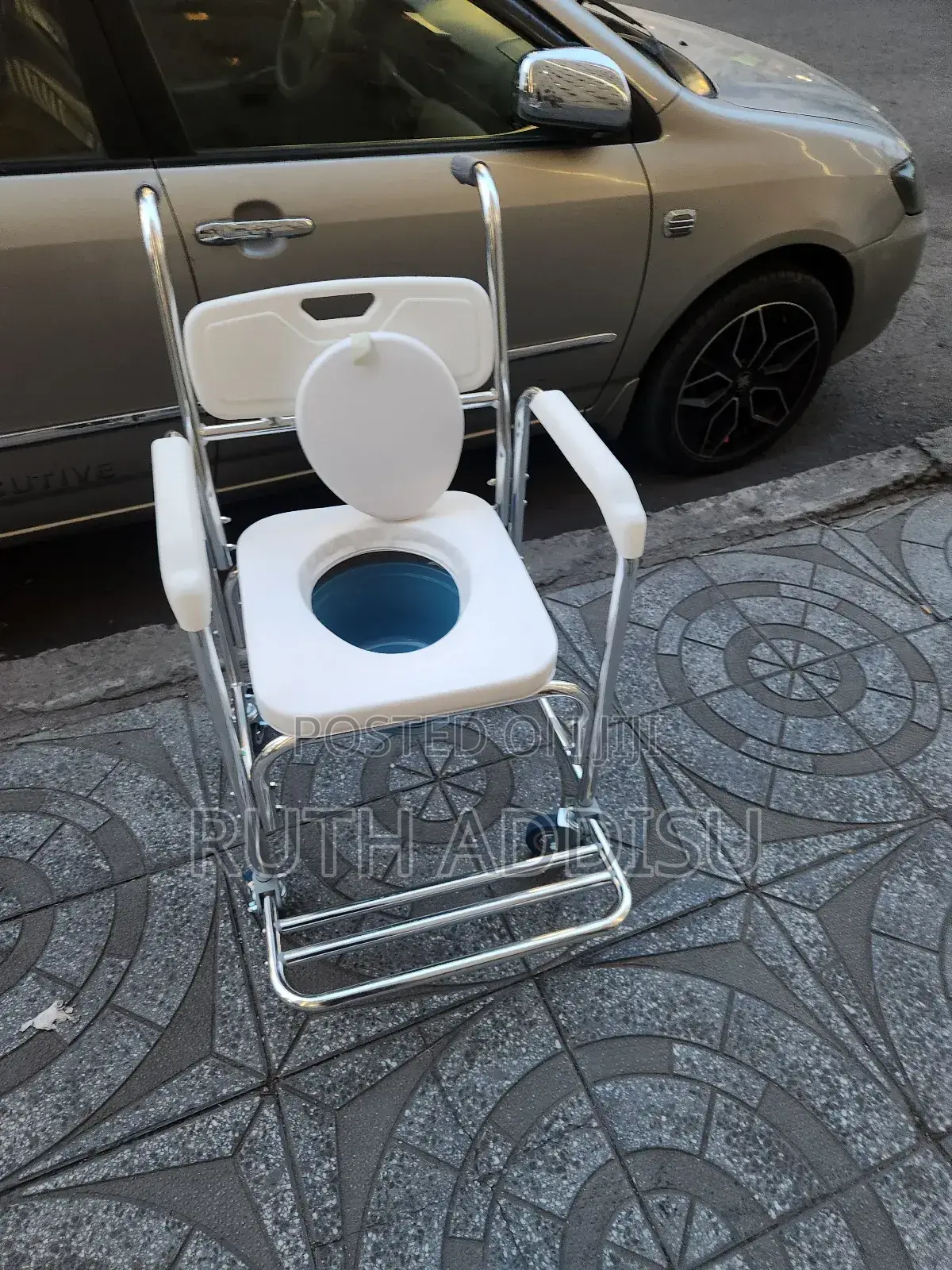 Commode Wheelchair較為toilet Medical Poty Wheelchair管理commode Wheelchair