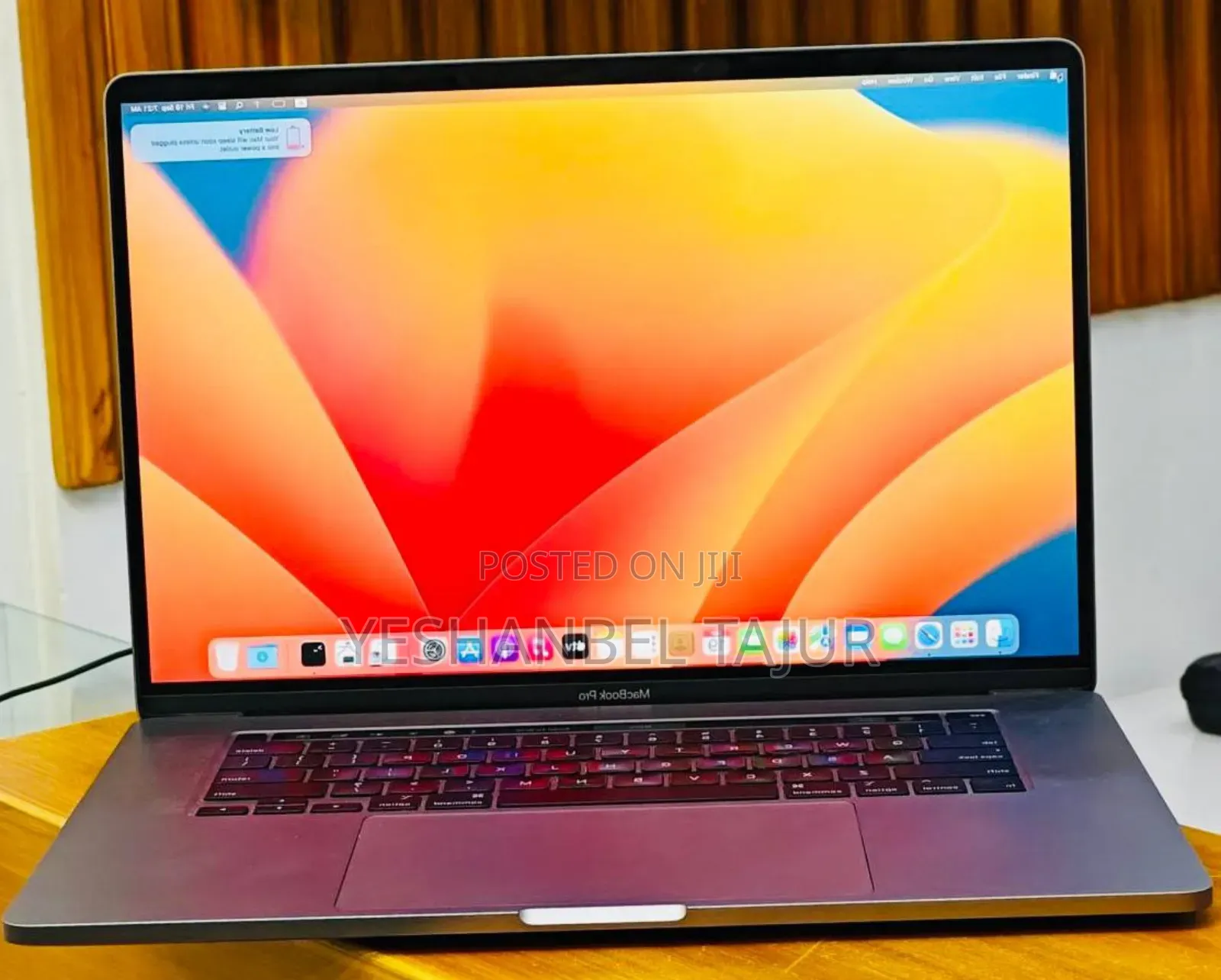 New Laptop Apple MacBook Pro 2019 16GB Intel Core I7 SSD 512GB