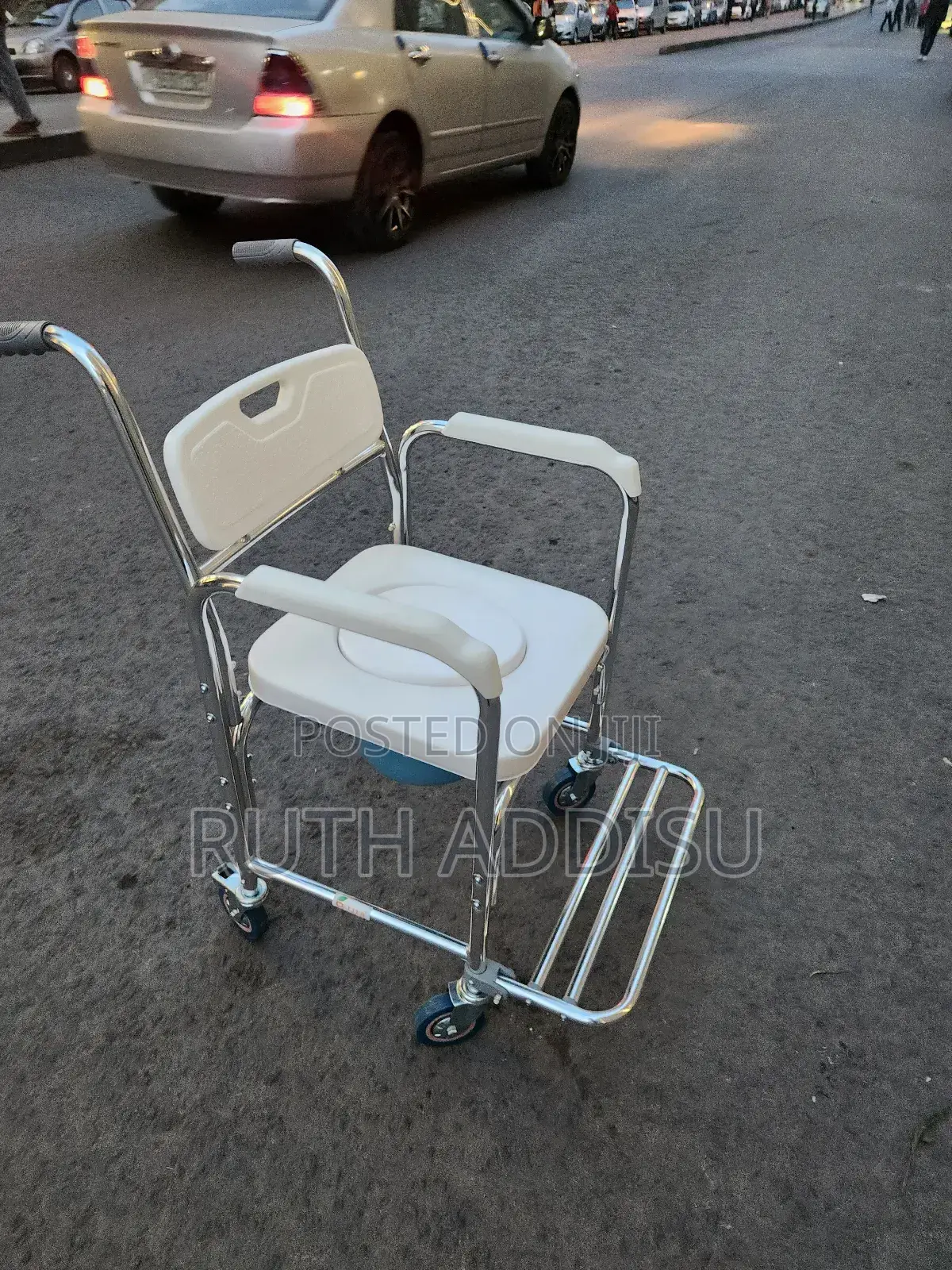 Toilet Wheelchair廟會commode Wheelchair考量with Popo Wheelchair Medical