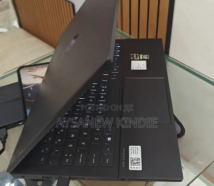 New Laptop HP Omen 15 16GB SSD 512GB