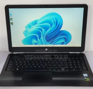 New Laptop HP Pavilion 15 8GB Intel Core i5 SSD 256GB