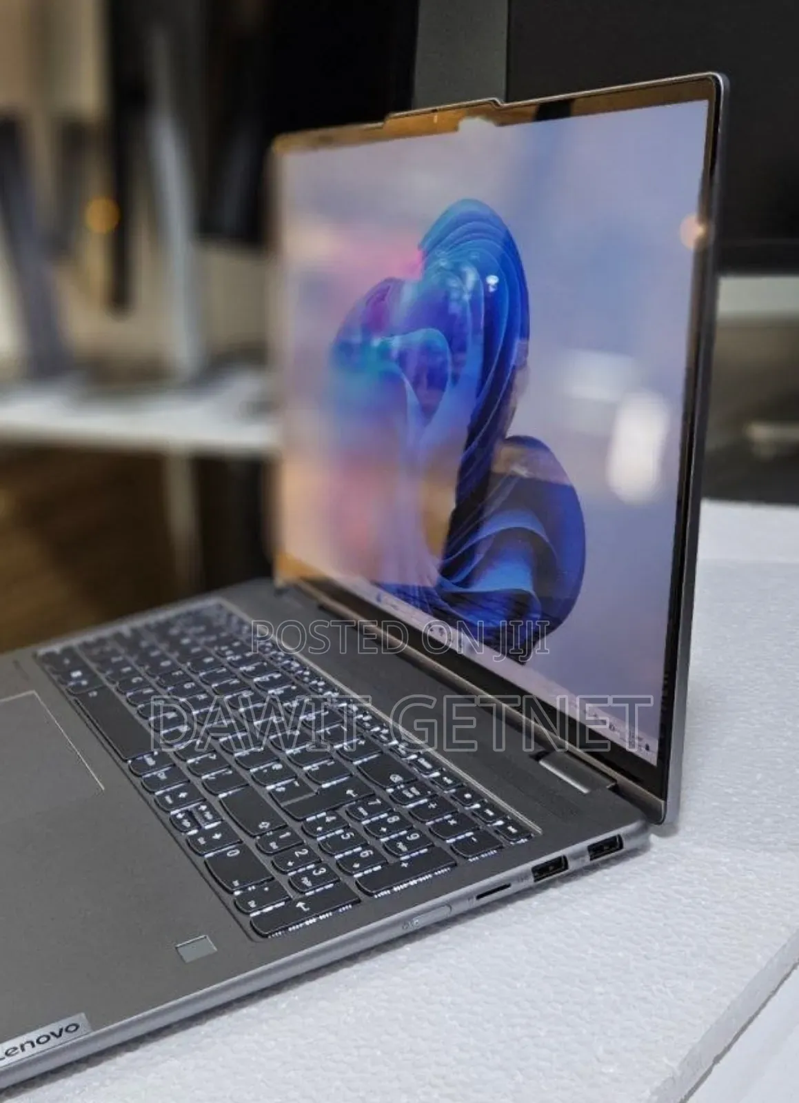 New Laptop Lenovo ThinkPad Yoga 16GB Intel Core I7 SSD 512GB