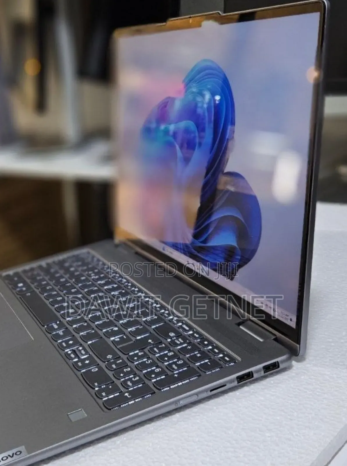 New Laptop Lenovo ThinkPad Yoga 16GB Intel Core I7 SSD 512GB