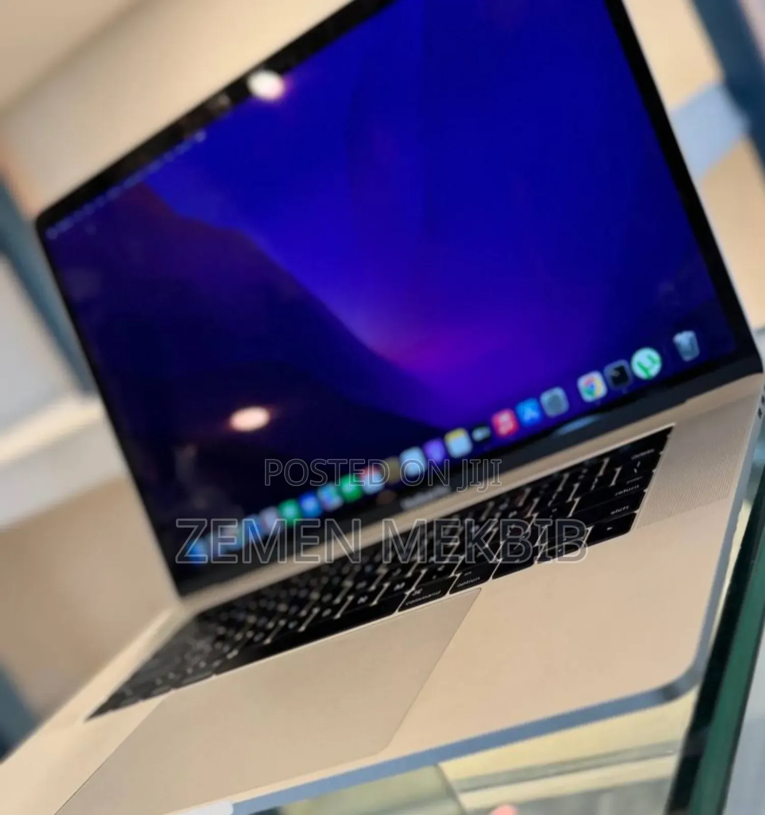 New Laptop Apple MacBook Pro M1 16GB Intel Core I7 SSD 512GB