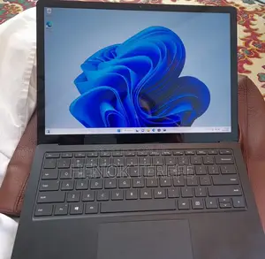 New Laptop Microsoft Surface Book 3 8GB Intel Core I5 SSD 256GB