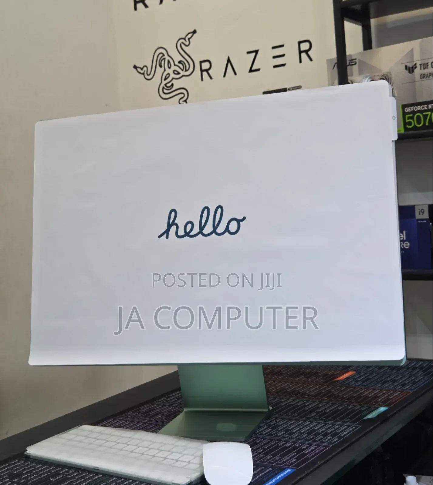 New Desktop Computer Apple iMac Pro 8GB Apple M1 Pro SSD 256GB