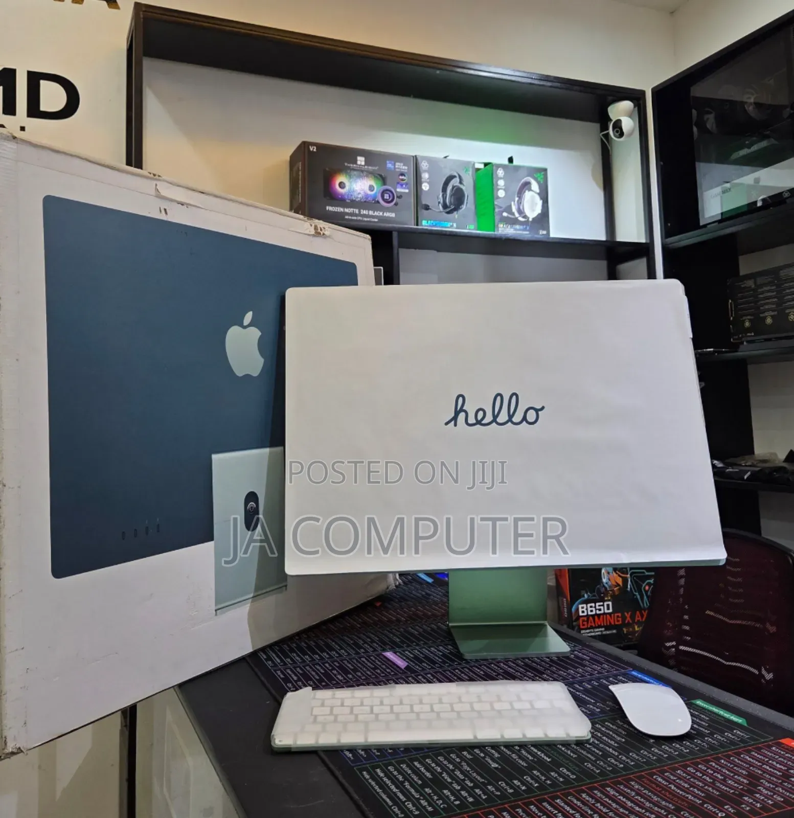 New Desktop Computer Apple iMac Pro 8GB Apple M1 Pro SSD 256GB