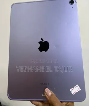 Photo - New Apple iPad Air 64 GB Gray