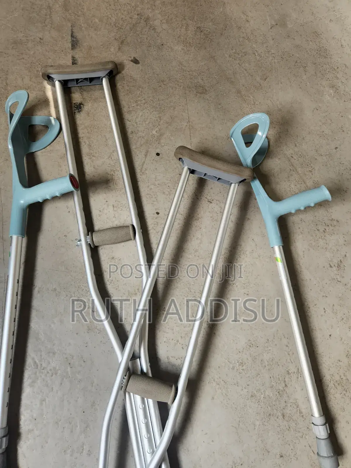 Elbow and Axillary Bilateral Crutches癲馬brand New Crutches鳵你medical New