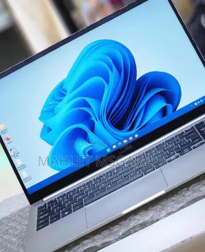 Photo - New Laptop Samsung Galaxy Book 2 8GB Intel Core I5 SSD 256GB