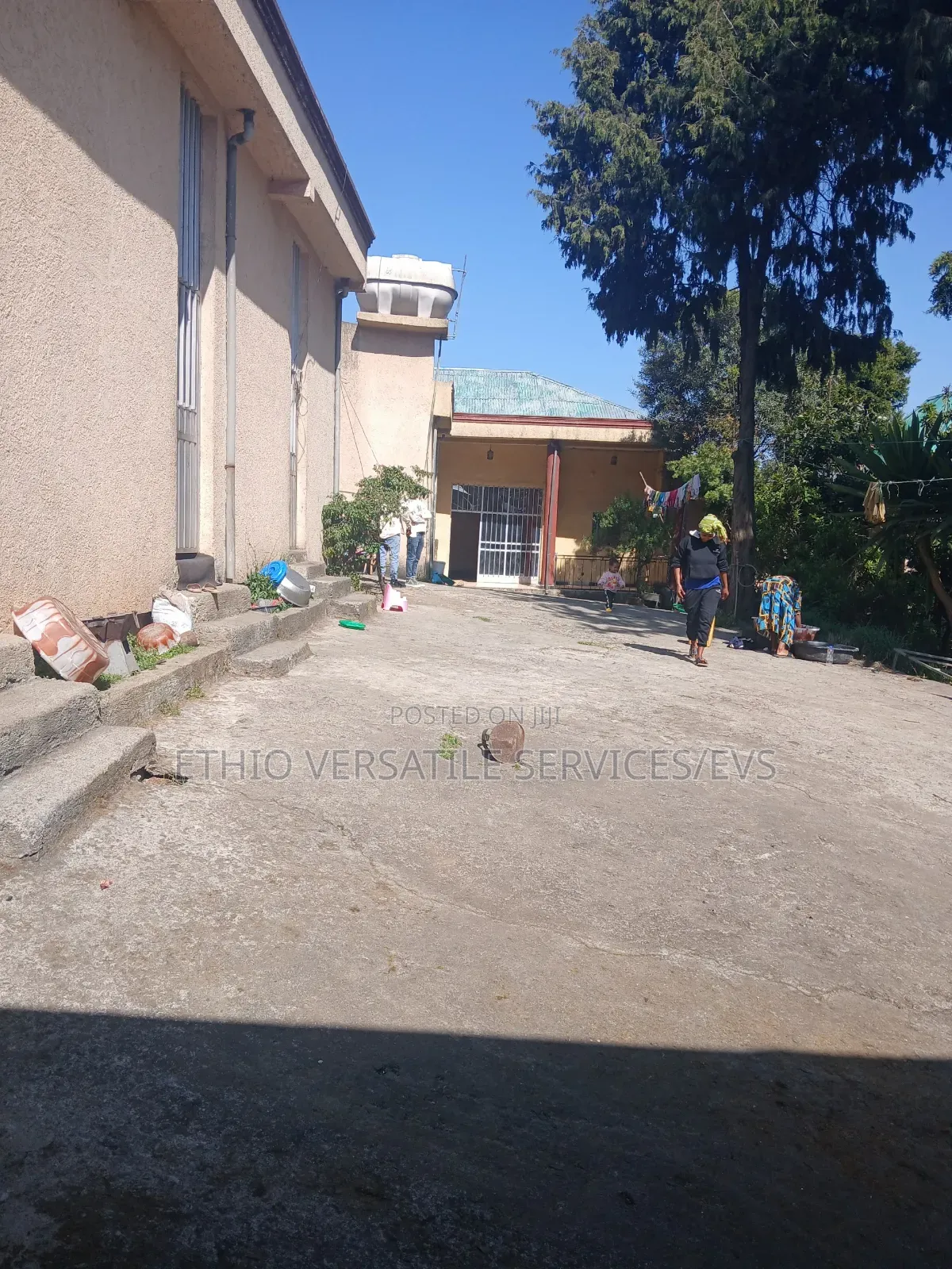 8bdrm House in ሱሉልታ 10 ኪሎ, Addis Ketema for sale