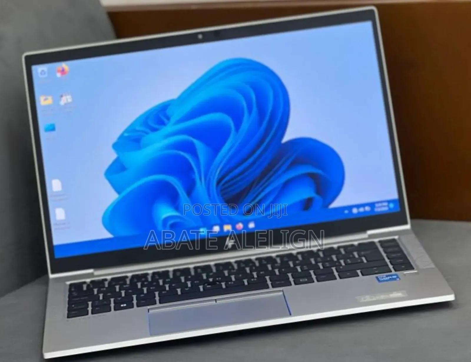 New Laptop HP EliteBook 830 G8 16GB Intel Core I5 SSD 512GB