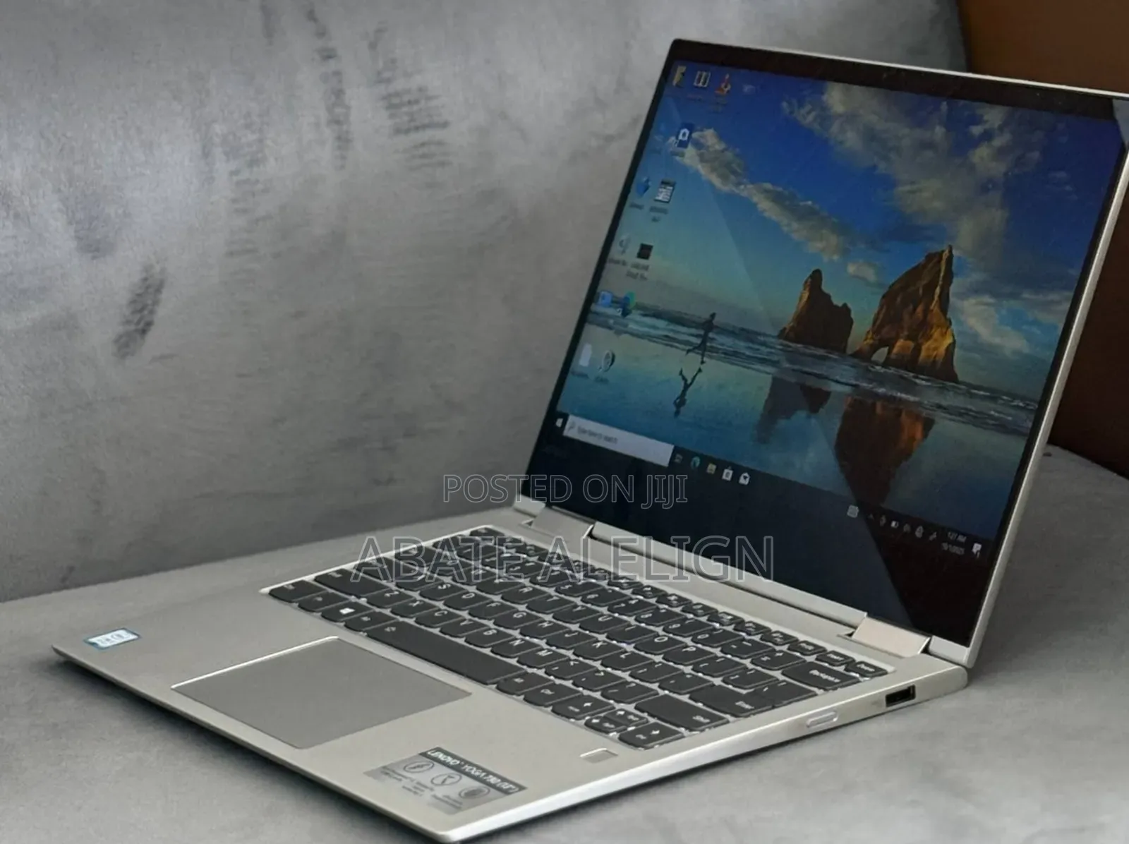 New Laptop Lenovo Yoga 730 8GB Intel Core I5 SSD 512GB