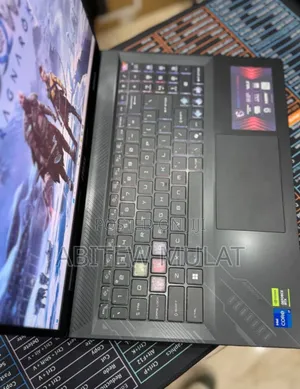 New Laptop MSI Crosshair 15 B12U 16GB Intel Core I7 SSD 1T