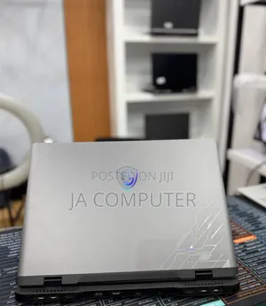New Laptop MSI Crosshair 17 16GB Intel Core I7 SSD 1T