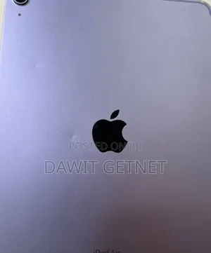 New Apple iPad Air 4 GB Silver