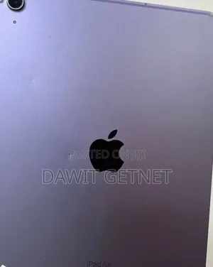 New Apple iPad Air 4 GB Silver