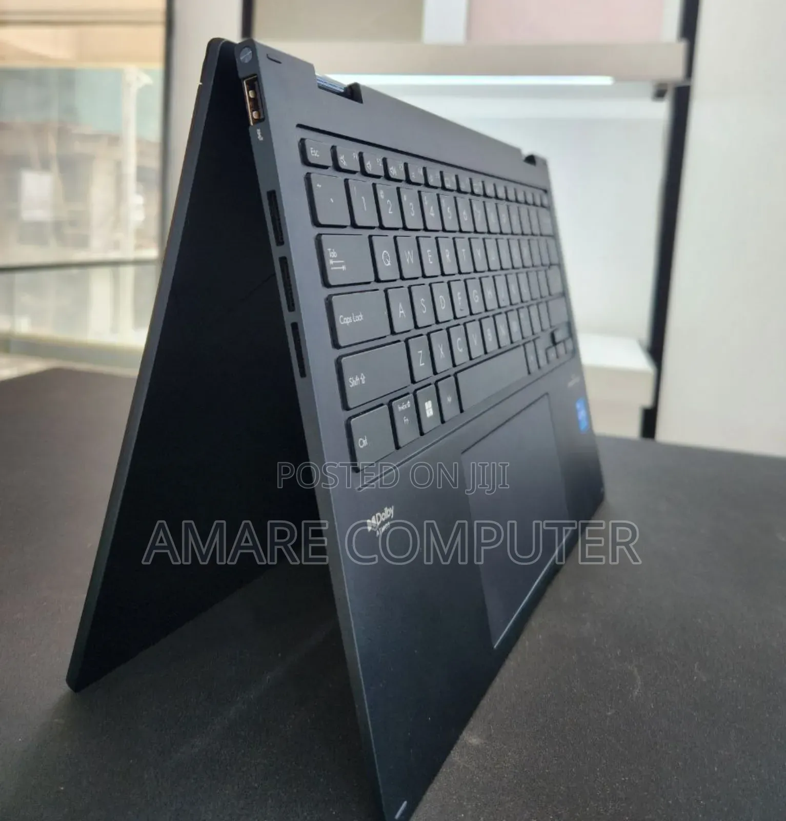 New Laptop Lenovo Yoga 7i 16GB Intel Core Ultra 7 SSD 1T