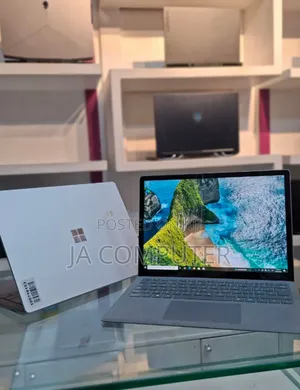 New Laptop Microsoft Surface 8GB Intel Core I5 SSD 512GB