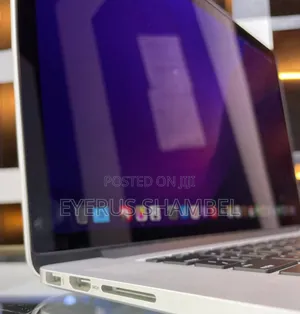 Photo - New Laptop Apple MacBook Pro 16GB Intel Core I7 SSD 256GB