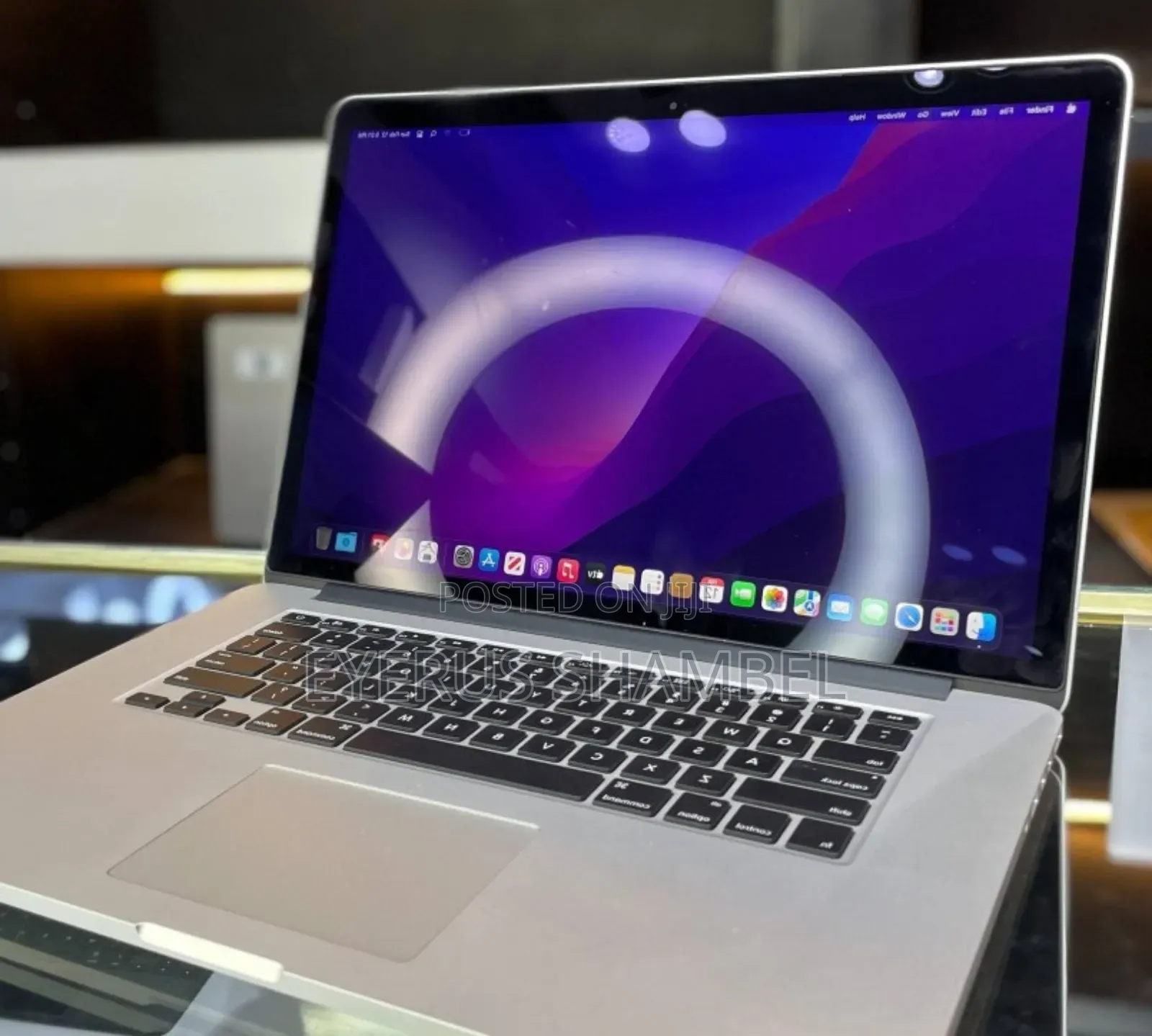 New Laptop Apple MacBook Pro 16GB Intel Core I7 SSD 256GB