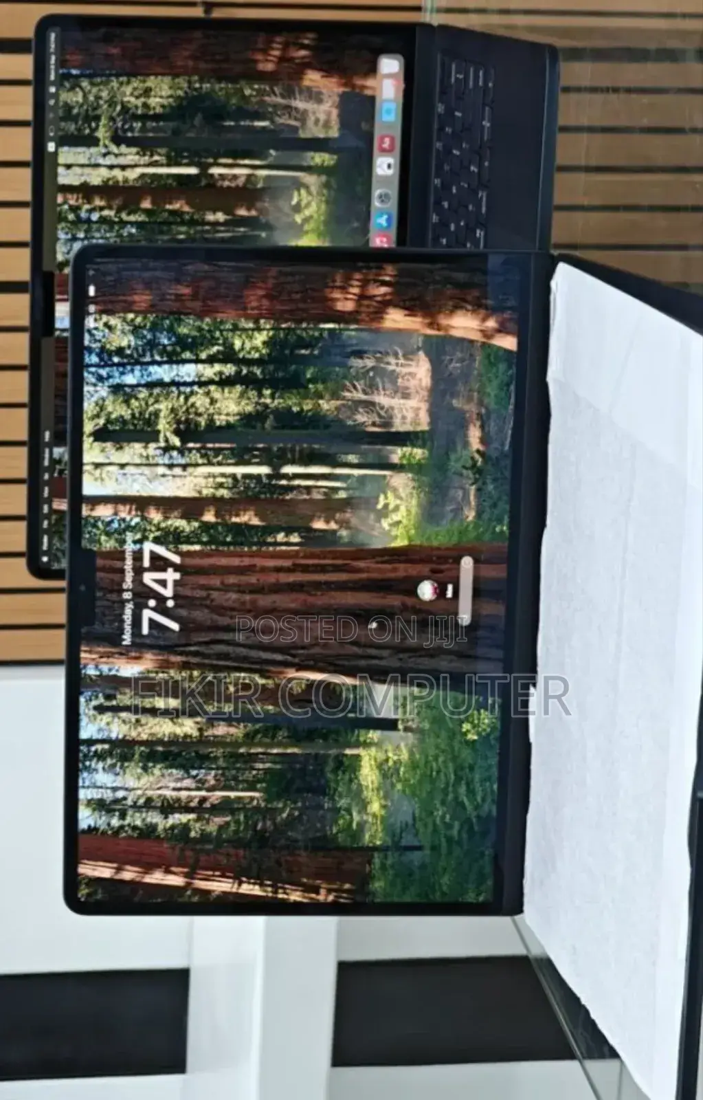 New Laptop Apple MacBook Air 2025 M4 13-Inch 16GB Apple M4 SSD 256GB