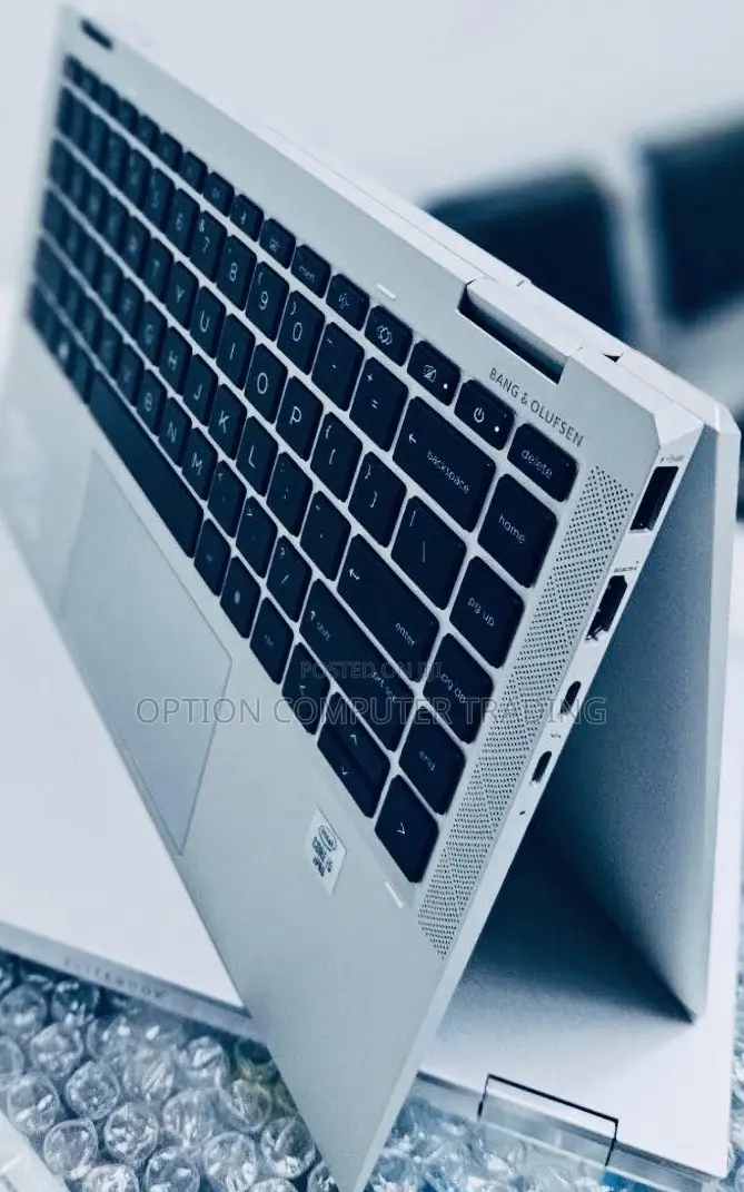 New Laptop HP EliteBook X360 1040 G7 16GB Intel Core I7 SSD 512GB