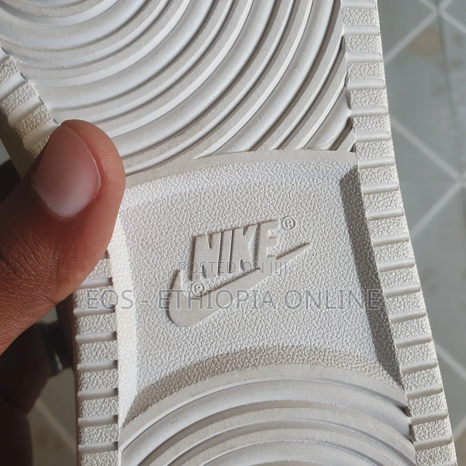 Nike Low Top Casual Sneaker [On Hand]