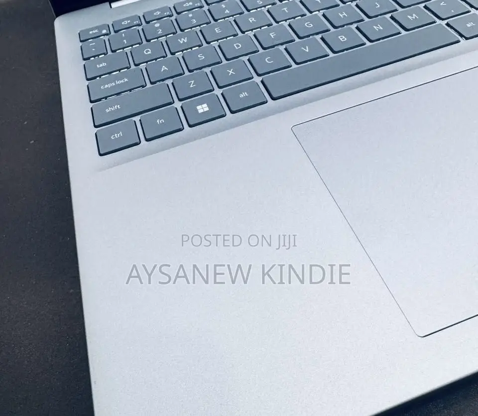 New Laptop Dell Plus 16 32GB Intel Core 7 SSD 1T