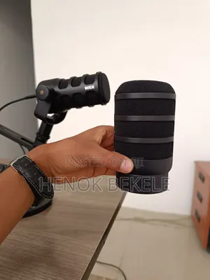 Røde Podmic Usb With Ds2 Adjustable Desk Stand.
