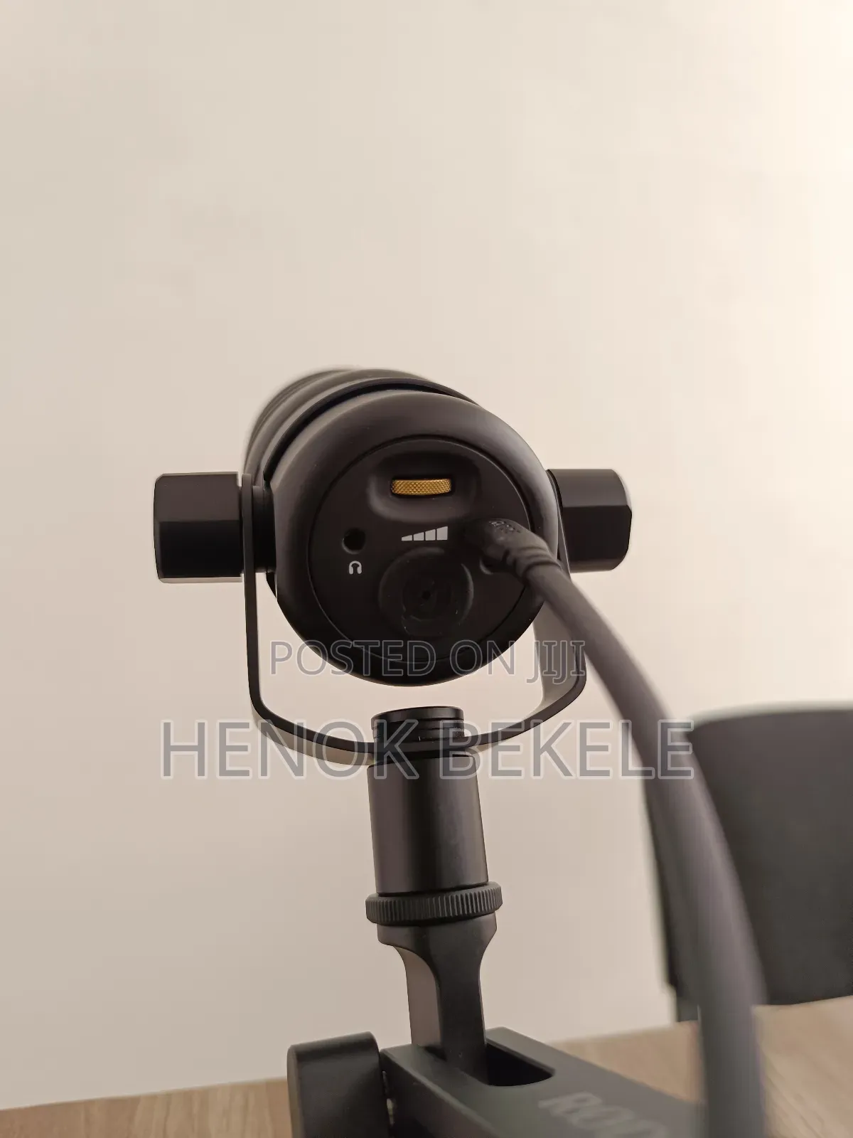 Røde Podmic Usb With Ds2 Adjustable Desk Stand.
