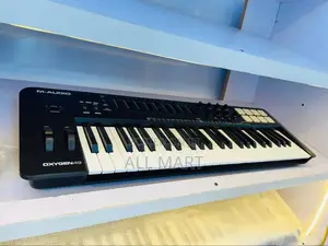 Photo - Midi Keyboard