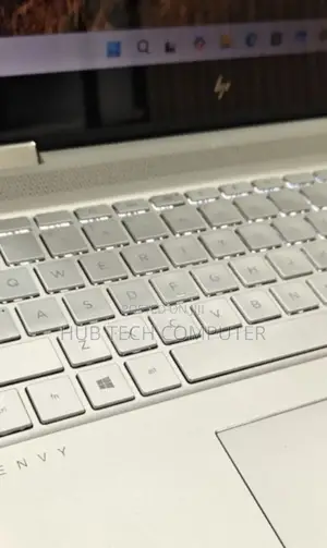 New Laptop HP Pavilion X360 8GB Intel Core I5 SSD 512GB