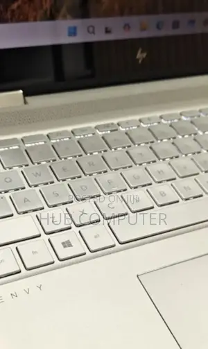 New Laptop HP Pavilion X360 8GB Intel Core I5 SSD 512GB