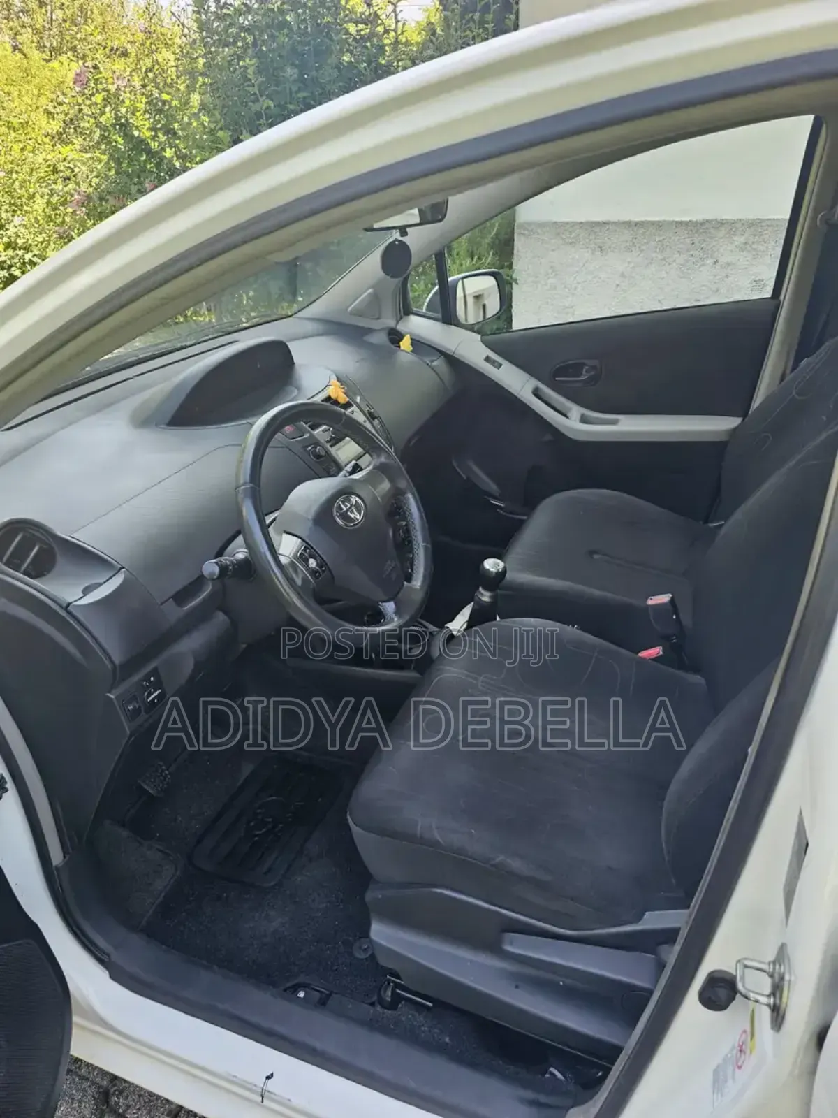 Toyota Yaris 2010 Green