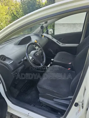 Toyota Yaris 2010 Green