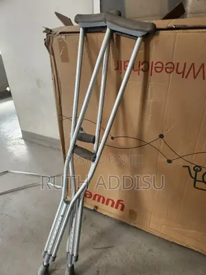 Photo - Crutches考慮elbow Medical Crutches重要crutches簾你elbow Medical Crutches New