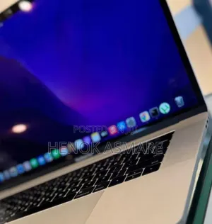 New Laptop Apple MacBook Pro 16GB Intel Core I7 SSD 512GB