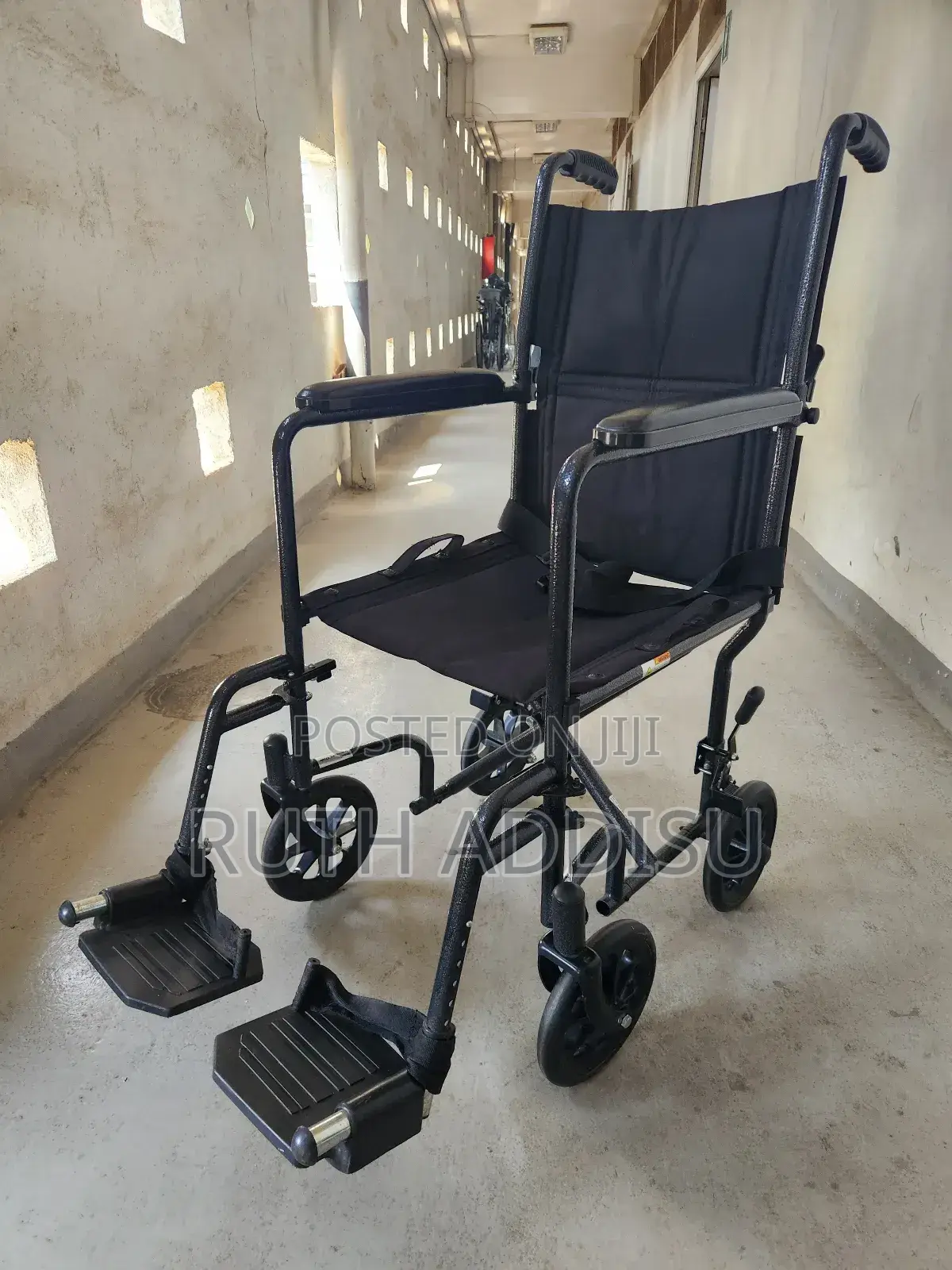 Four Wheel Drive Wheelchair麻豆wheelchair Belted Wheelchair痂不wheelchair