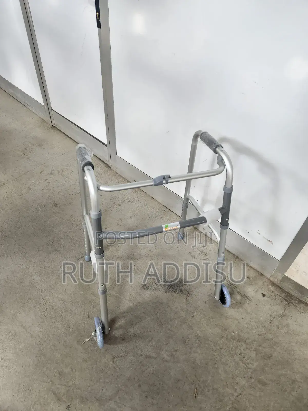 Walker然亦foldable Walker痲不medical Walker癲馬heavy Duty Almunium Walker