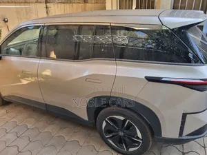 New Toyota bZ3 2025 Gold