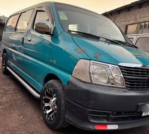 Photo - Toyota HiAce 2008 Green