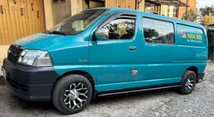 Toyota HiAce 2008 Green