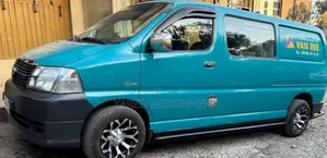 Toyota HiAce 2008 Green