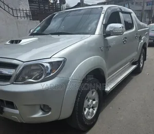 Toyota Hilux 2009 Silver